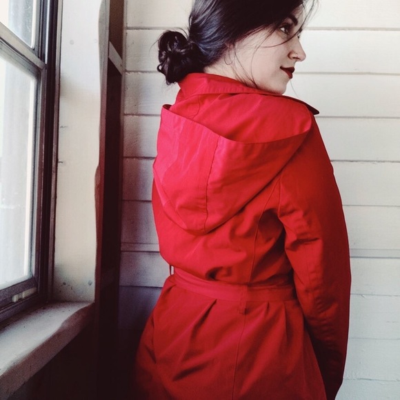 VINTAGE BELTED RED COAT - Picture 3 of 6